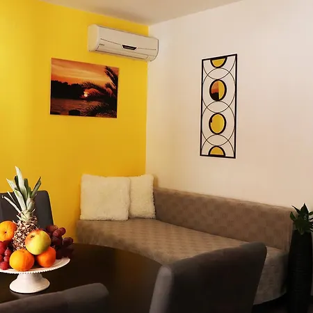 Apartment 10156a